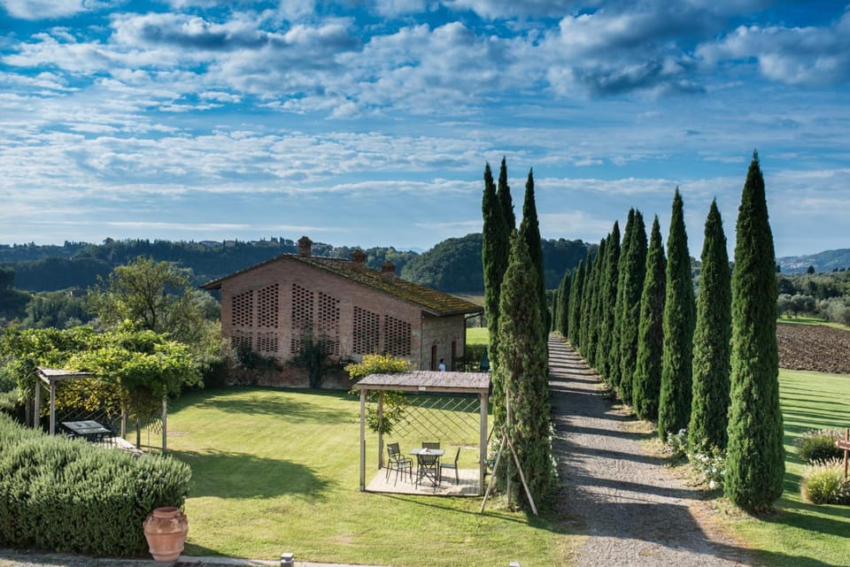 Casale Podernovo Hotel in Tuscany