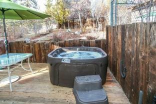 Cabin in the Pines Hotel in Big Bear