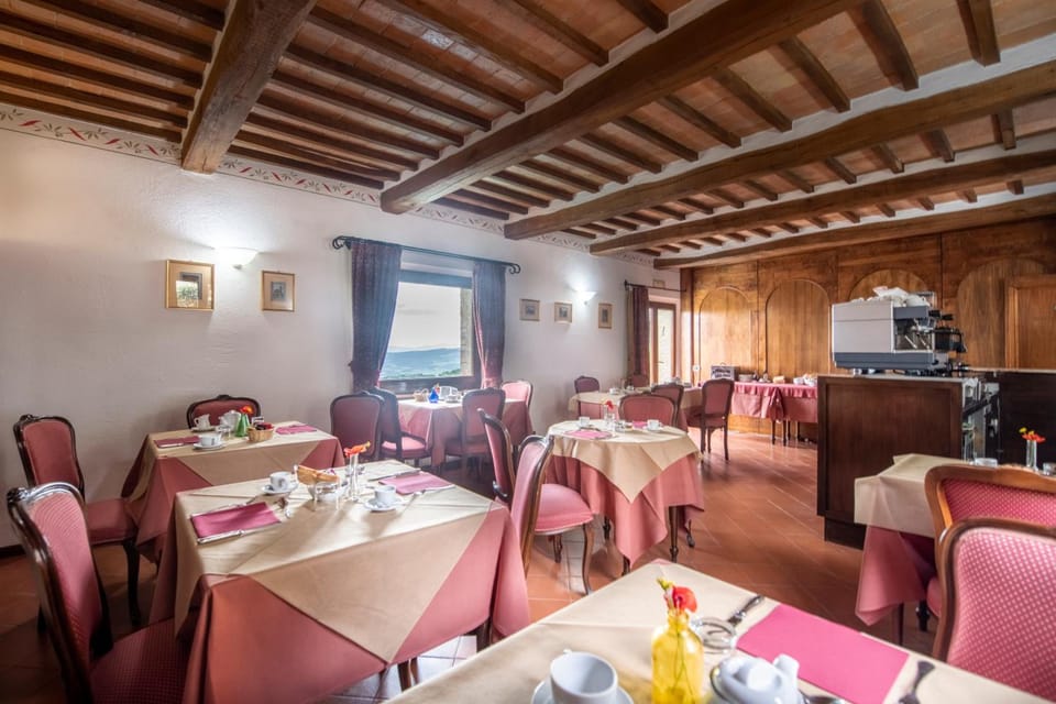 Hotel Vecchia Oliviera Hotel in Montalcino