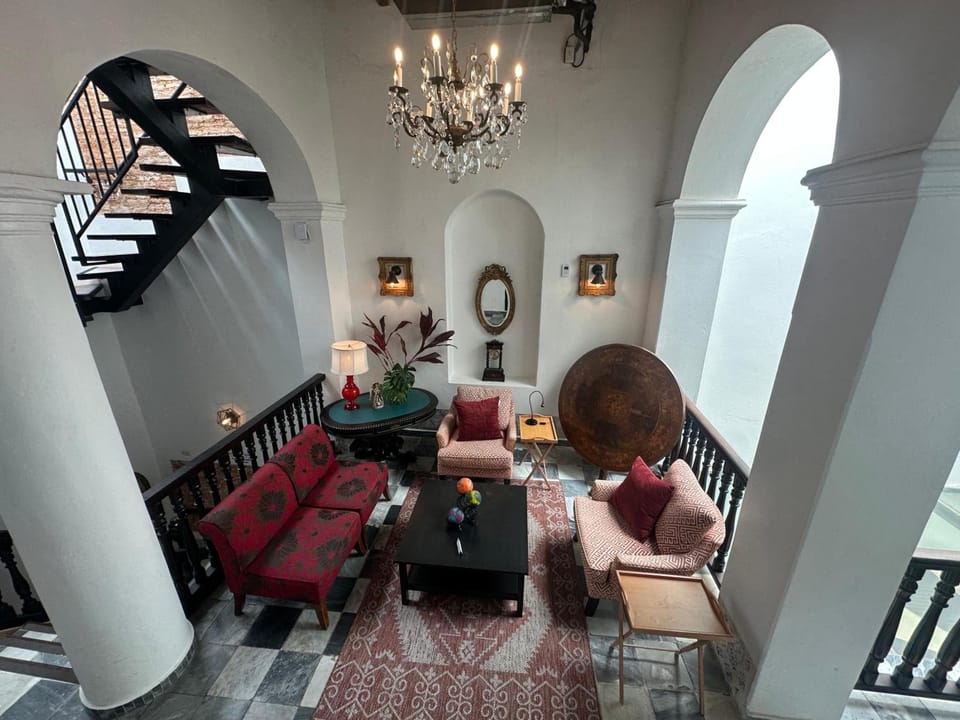 352 Boutique Guest House Inn in San Juan