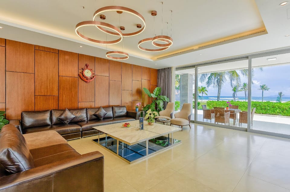 The Five Villas Hotel in Hoa Hai