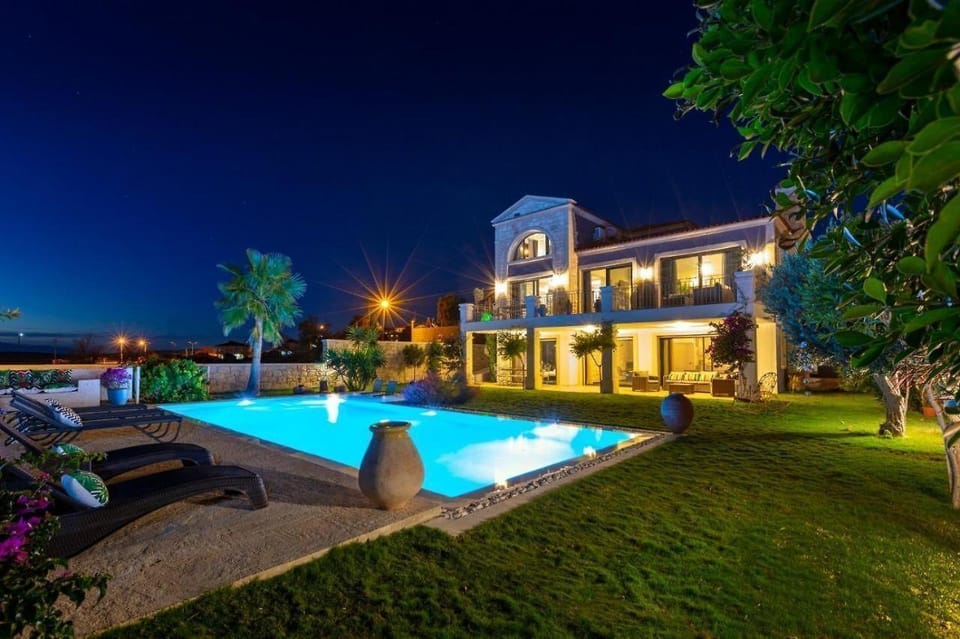 Villa Sunset Çeşme Hotel in Cesme