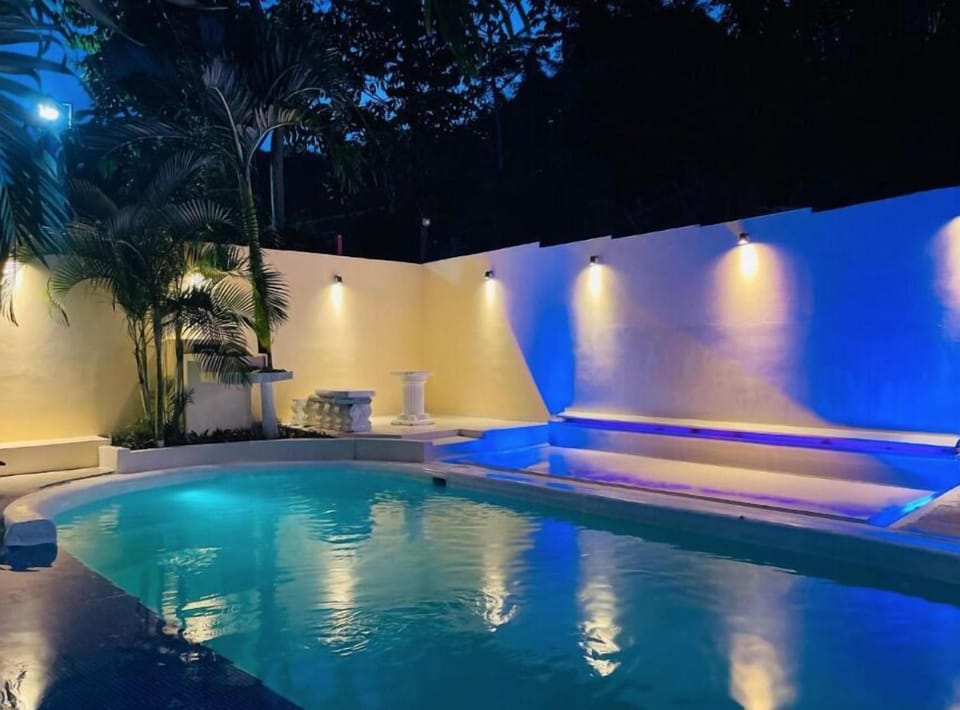 White Sands Hotel Hotel in Quepos
