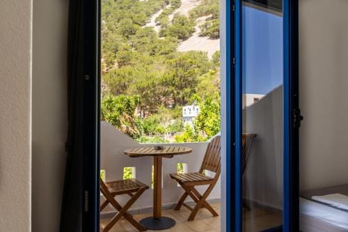 Giannis Rooms Inn in Crete