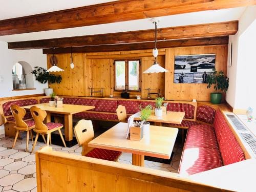 Hotel Lainbach in Wangle Hotel in Tyrol