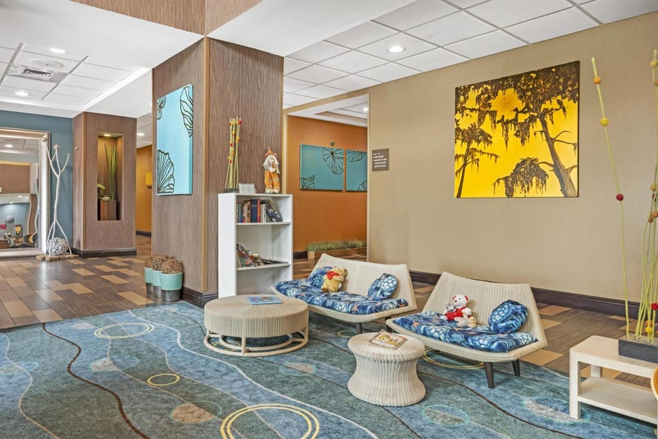 Best Western Plus Chain of Lakes Inn & Suites Hotel in Leesburg