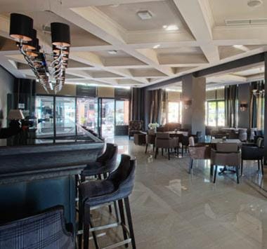 Bar/lounge