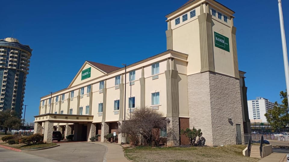 SAMIR Stay at NW Expressway Hotel in Oklahoma City