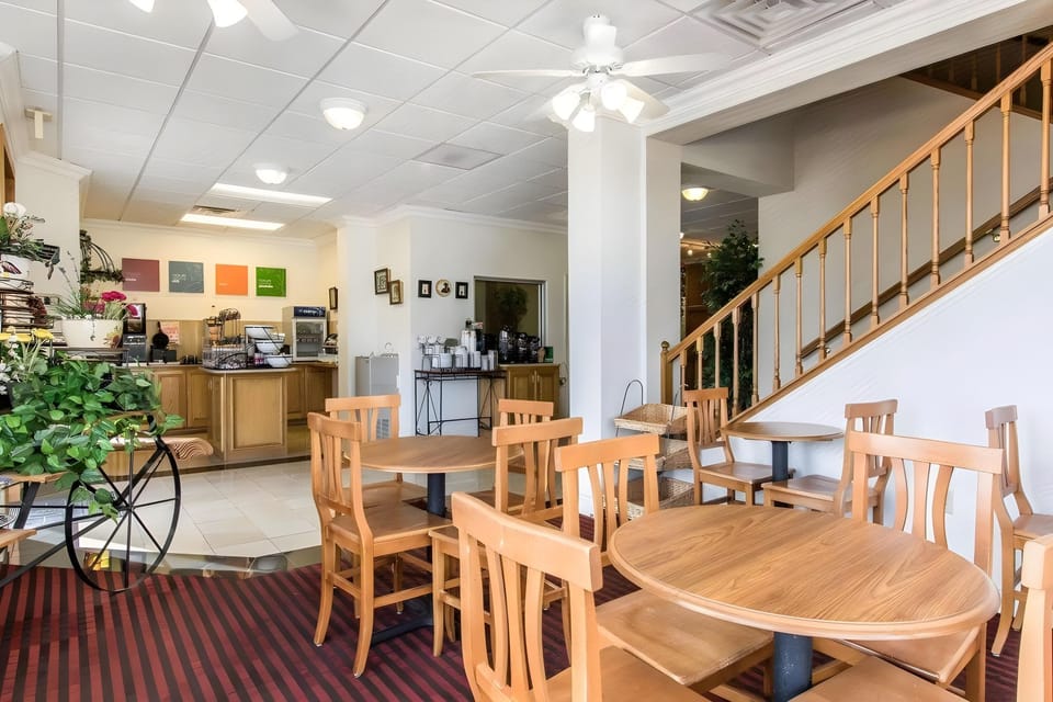 SAMIR Stay at NW Expressway Hotel in Oklahoma City