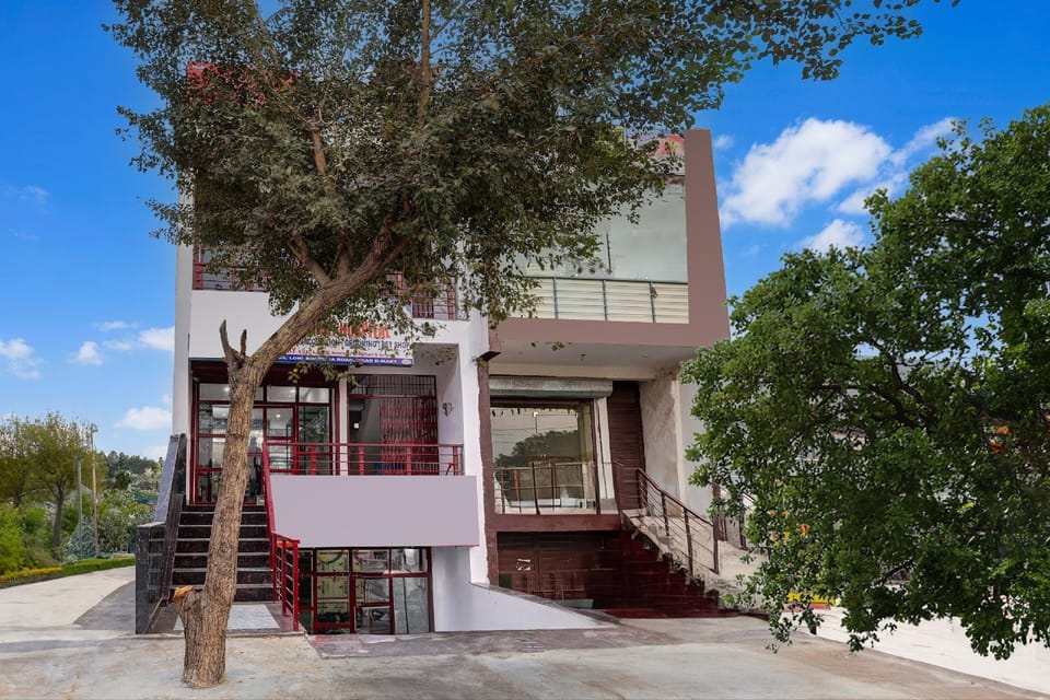 Hotel O Deep Guest House Hotel in Delhi