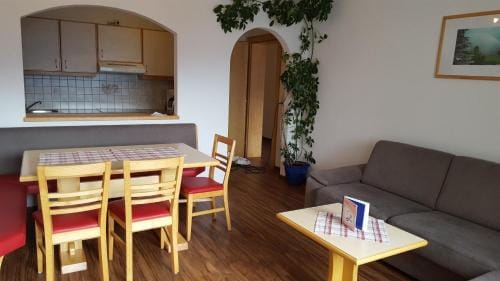 Pension Truya - Hof Hotel in Serfaus