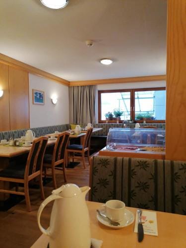 Pension Truya - Hof Hotel in Serfaus