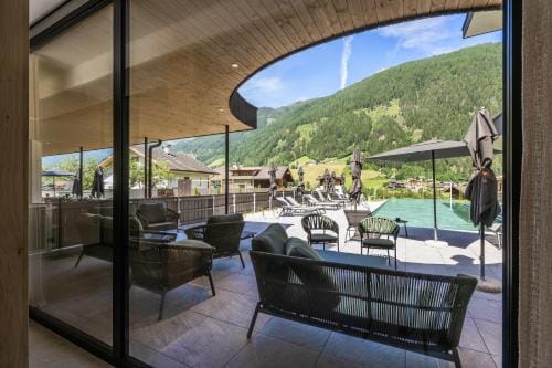 Neueroffnung ELVA PREMIUM APARTMENT HOTEL inklusive Sommerpass STUBAI SUPER CARD Hotel in Neustift im Stubaital