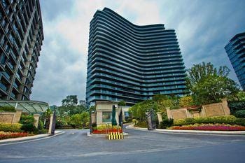 Qiandao Lake Greentown Ling Yun Apartment Hotel in Hangzhou