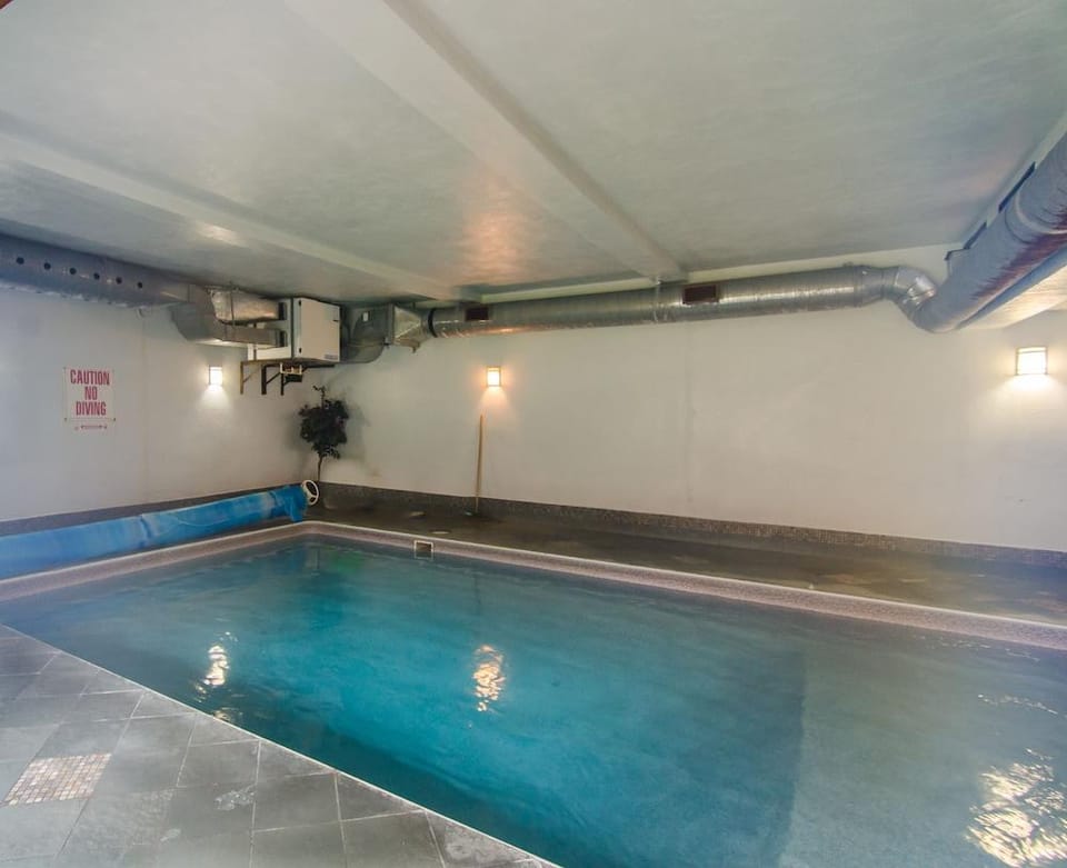 Claire Glen Chalet Hotel in Grey Highlands