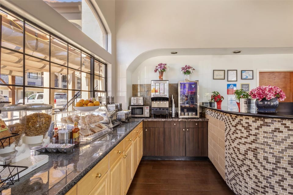 SureStay Plus by Best Western Santa Clara Silicon Valley Hotel in Santa Clara
