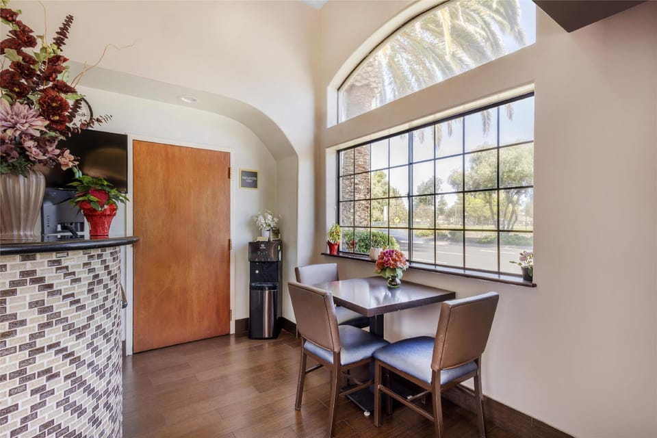 SureStay Plus by Best Western Santa Clara Silicon Valley Hotel in Santa Clara