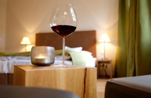 Weinkastell Zum Weissen Ross Hotel in Rhineland-Palatinate