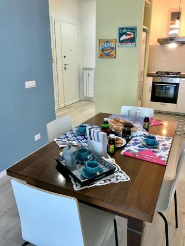 AzzuRomare Flat apartment  Hotel in Ostia