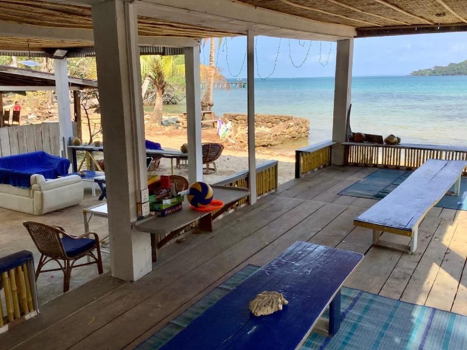 Cocohuts Cambodia Hotel in Sihanoukville