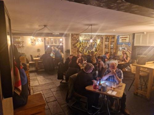Pepper Street Rooms Hotel in Wales