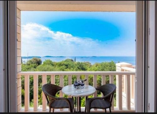 Apartments and rooms with parking space Plat, Dubrovnik - 23567 Hotel in Plat
