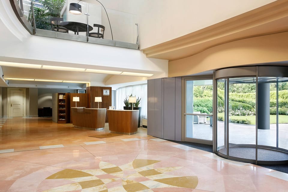 Sheraton Lake Como Hotel Hotel in Como