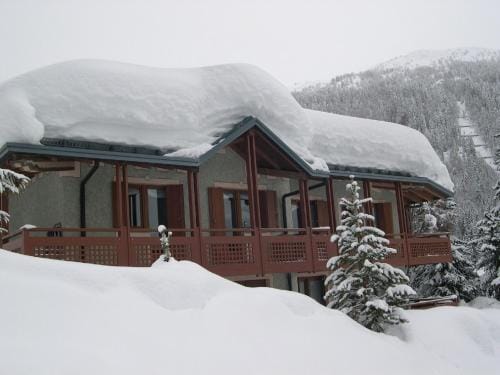 Residence Orsa Maggiore Hotel in Madonna di Campiglio