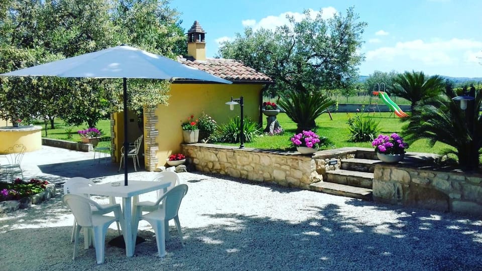 Agriturismo Il Casolare Di Nonno Mario Hotel in Abruzzo