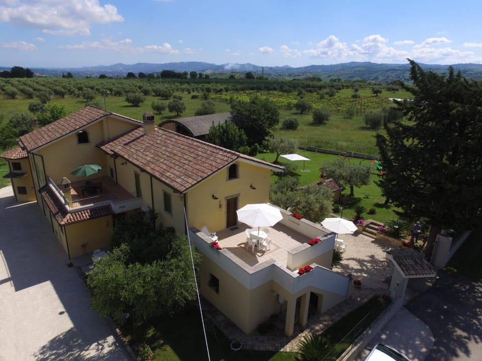 Agriturismo Il Casolare Di Nonno Mario Hotel in Abruzzo