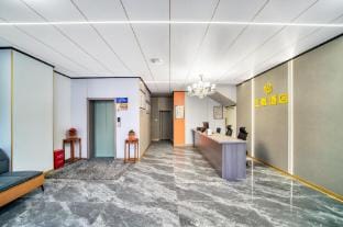 Wangzhe Business E-sports Hotel (Shangrao Guangfeng No.1 Middle School) Hotel in Zhejiang
