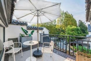 Tatata Guesthouse Hotel in Hangzhou