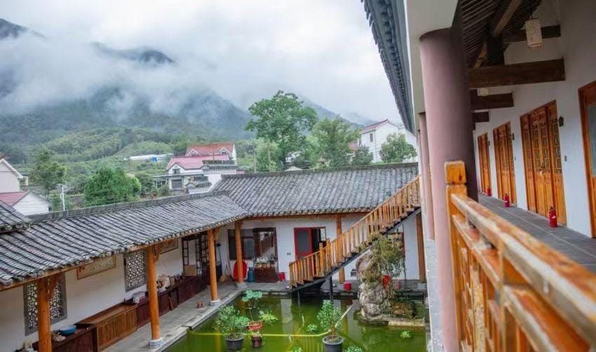 Hong'e Art Villa Homestay Hotel in Zhejiang