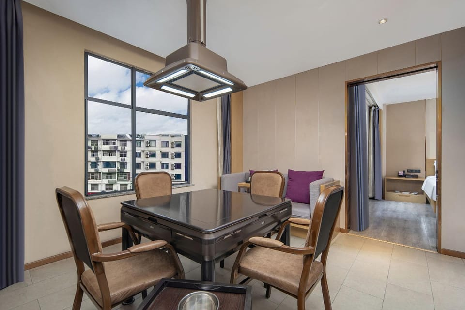 InterContinental Hotel Yuntian (Guangfeng Bus Terminal Branch) Hotel in Zhejiang