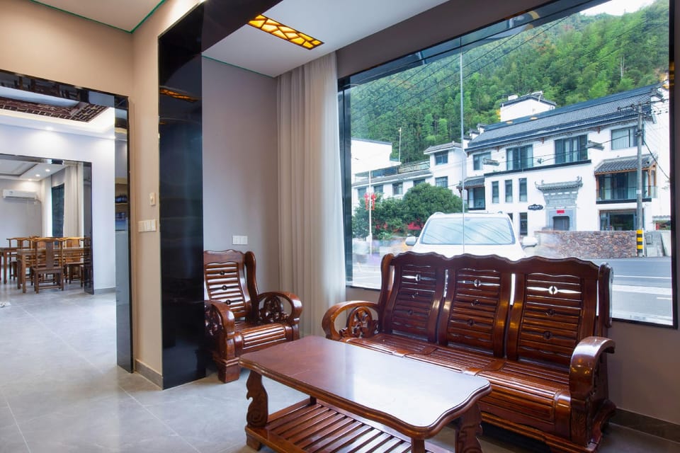 Yuntu Homestay (Tangkou Huangshan Scenic Area South Gate Transfer Center Branch) Hotel in Zhejiang