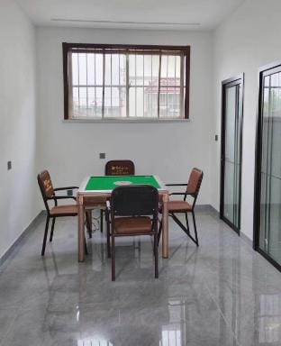 Yuqi Xiaoyuan (Weishanhu Branch) Hotel in Jiangsu