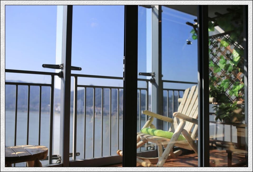 Zuijiangjing Hotel Apartment (Tonglu Lishi Plaza Branch) Hotel in Hangzhou