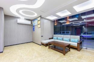 Yuecheng E-sports Hotel (Jinhua Vocational and Technical College) Hotel in Zhejiang