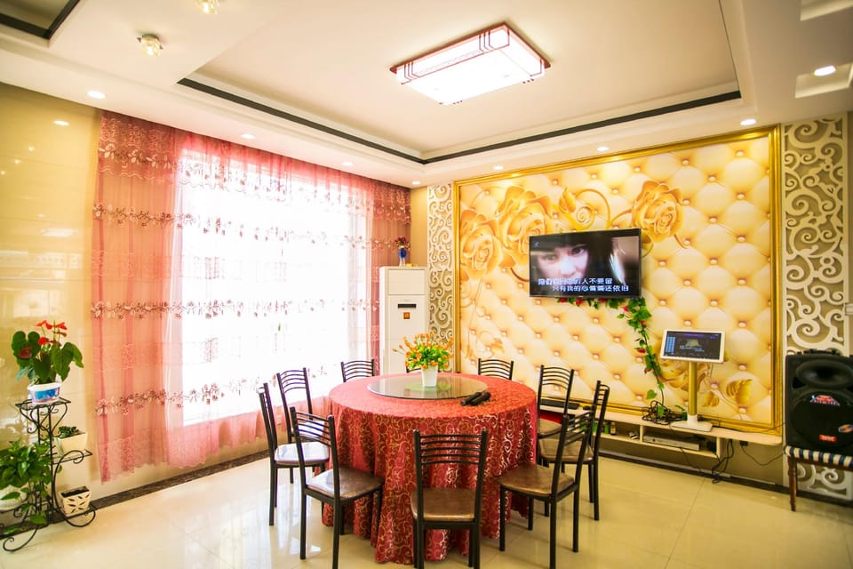 Yuanmenglou B&B Hotel in Zhejiang