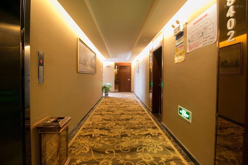 Youyuan Business Hotel (Qujiang Second People's Hospital Branch) Hotel in Zhejiang