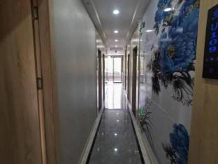 Yuanmi E-sports Hotel (Xiaolingwei Subway Station) Hotel in Nanjing