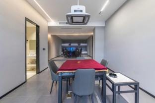M E-sports Hotel (Duqiao Glasses City) Hotel in Zhejiang