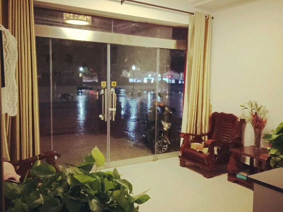 Ruihong Hotel (Hongxing Square Branch) Hotel in Zhejiang