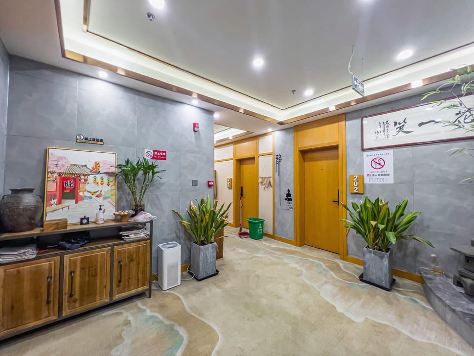 Zhou Ri Hotel Hotel in Jiangsu