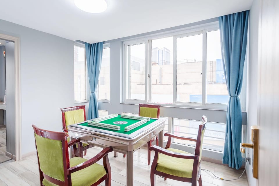 Blue Sky Hotel (Guihua West Road Metro Station Branch) Hotel in Hangzhou