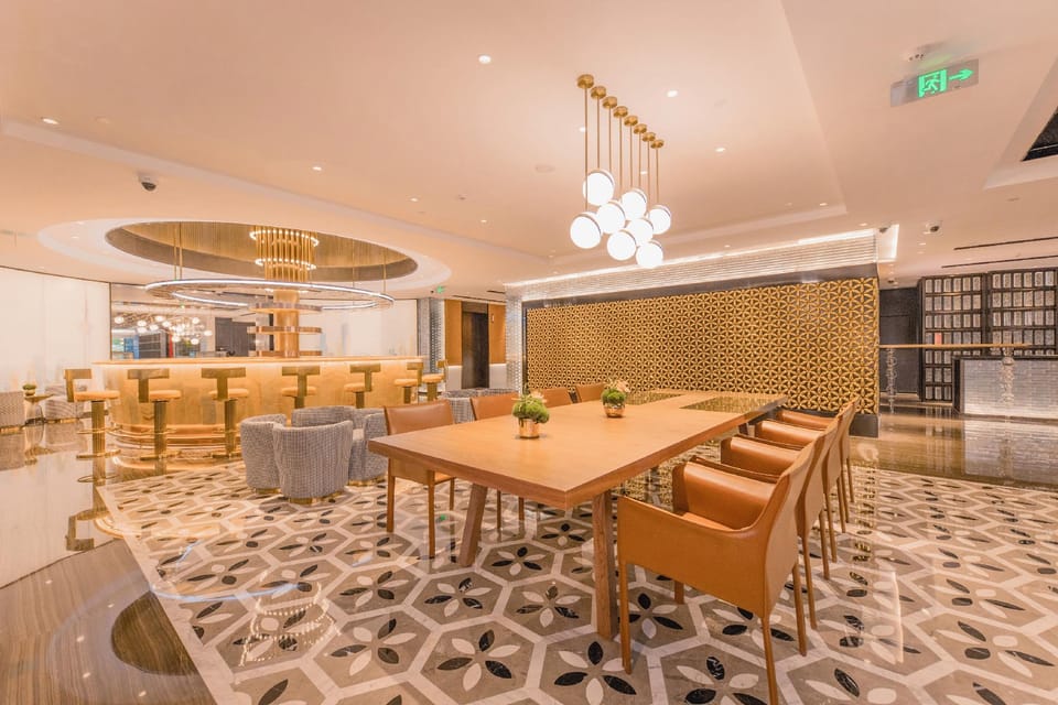 Jianguo Platinum Collection - Shanghai Hongqiao Hub National Convention and Exhibition Center Store Hotel in Shanghai
