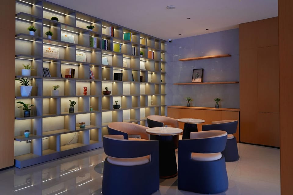 Haoting Hotel (Rainbow Avenue Wuhe International Trade City Branch) Hotel in Jiangsu