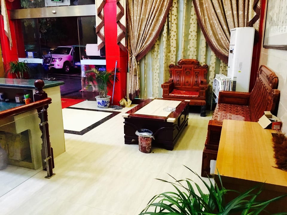 Huadu Business Hotel Hotel in Zhejiang