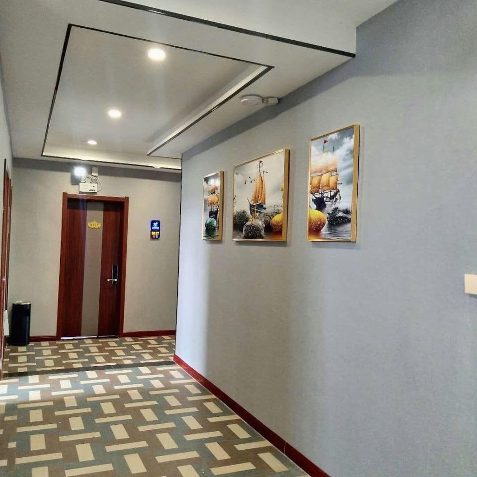 Flying Tiger Business Hotel Hotel in China