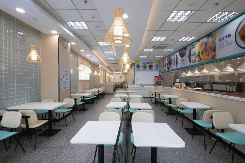 Pisces Premium Esports Hotel (Software Avenue Metro Station Branch) Hotel in Nanjing